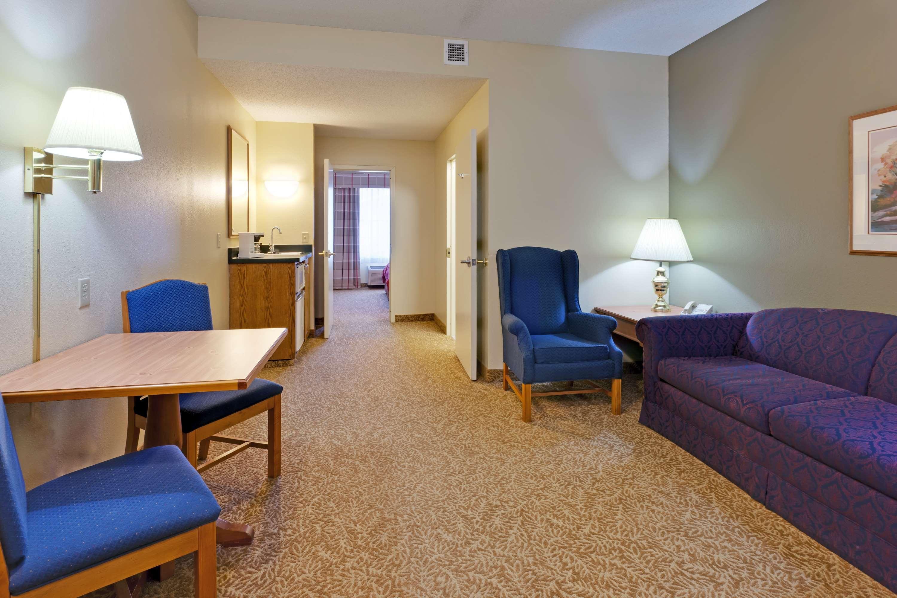 Country Inn & Suites By Radisson, Mount Morris, Ny Exterior photo